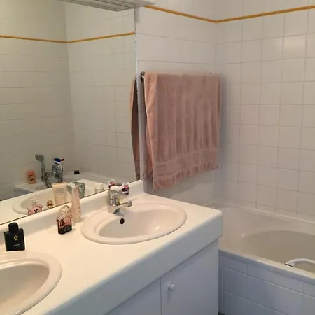 - Opaalkust Met Frontaal Zeezicht شقة